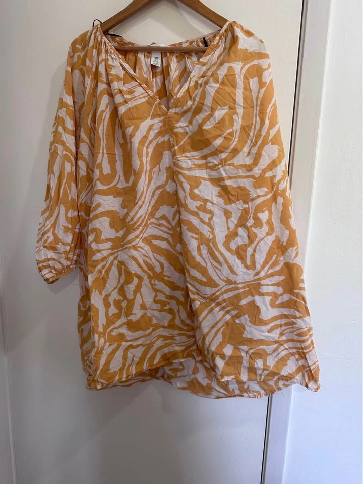 XS | H&M oversized Orange Zebra Print Dress - photo 2