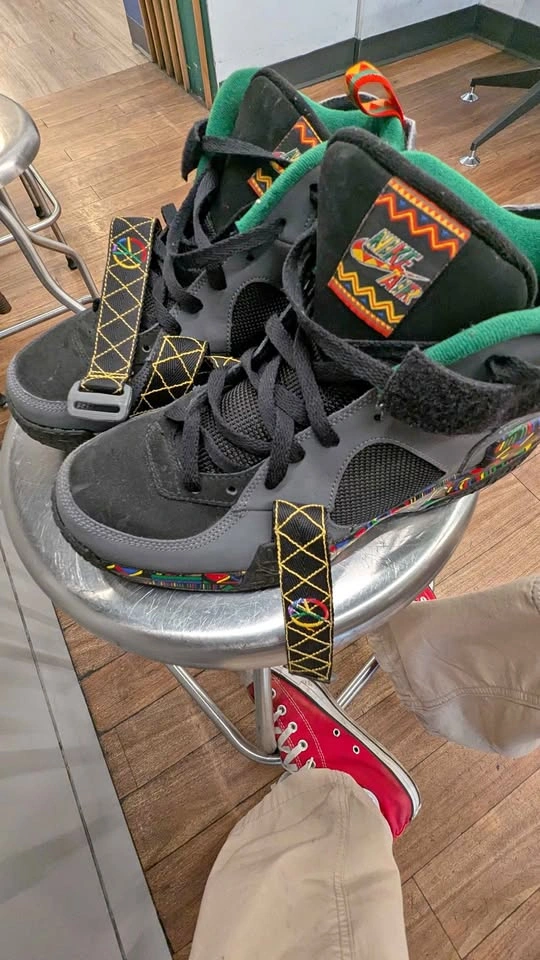 Nike Air Raid "Peace"
