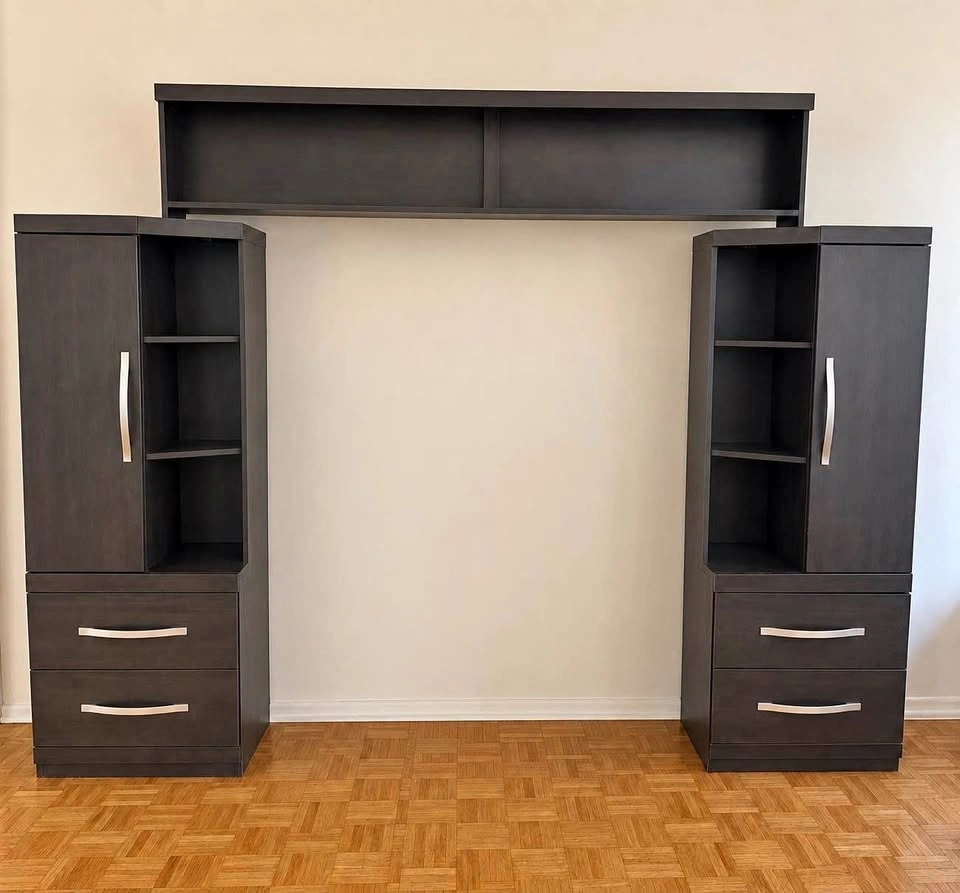 3 pieces Showcase with a lot of storage capacity