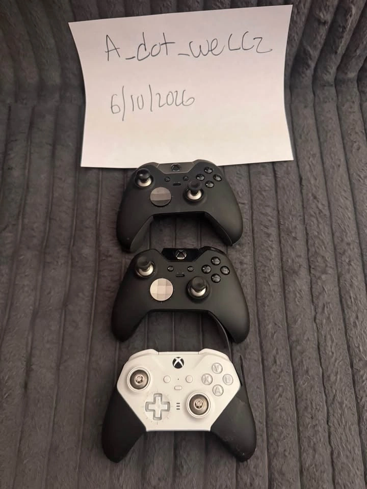 Xbox Elite Series 2 controllers lot - photo 3