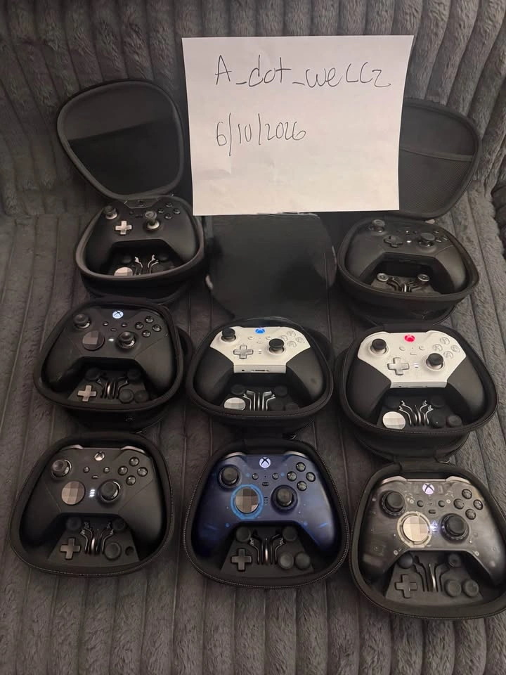 Xbox Elite Series 2 controllers lot
