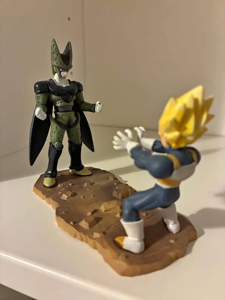 ⚽️ Dragonball - Vegeta vs Perfect Cell! Vintage Gashapon