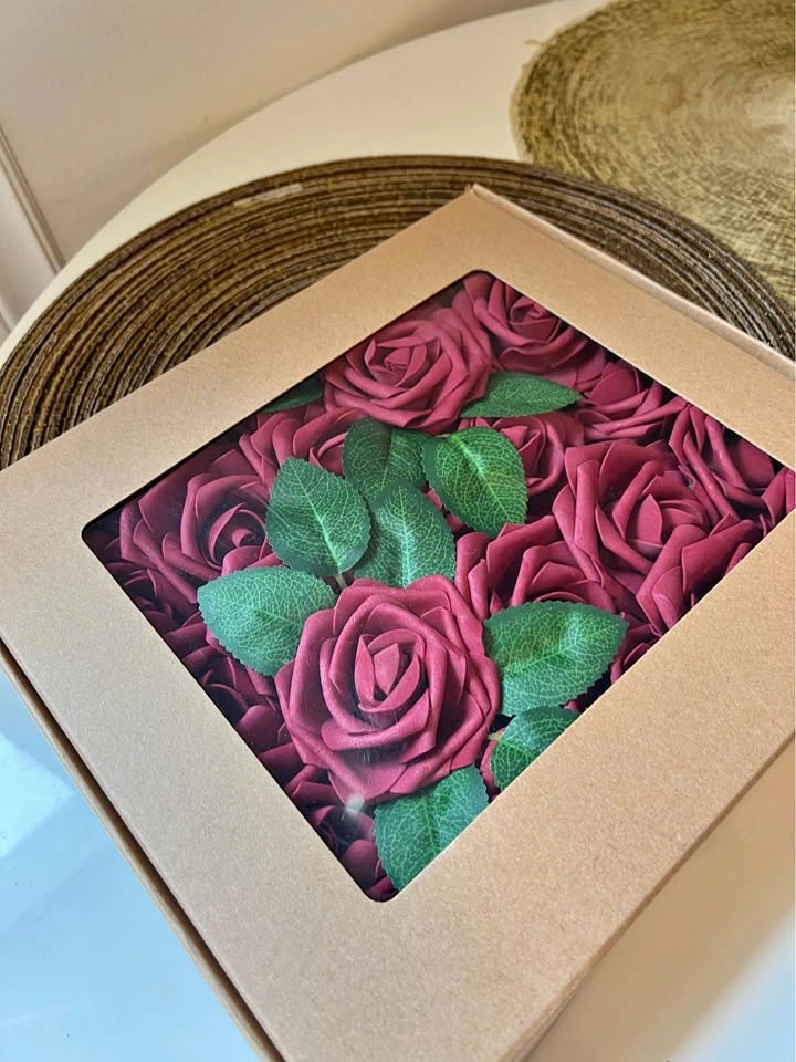 ⚽ Burgundy Flowers- 25 pcs.