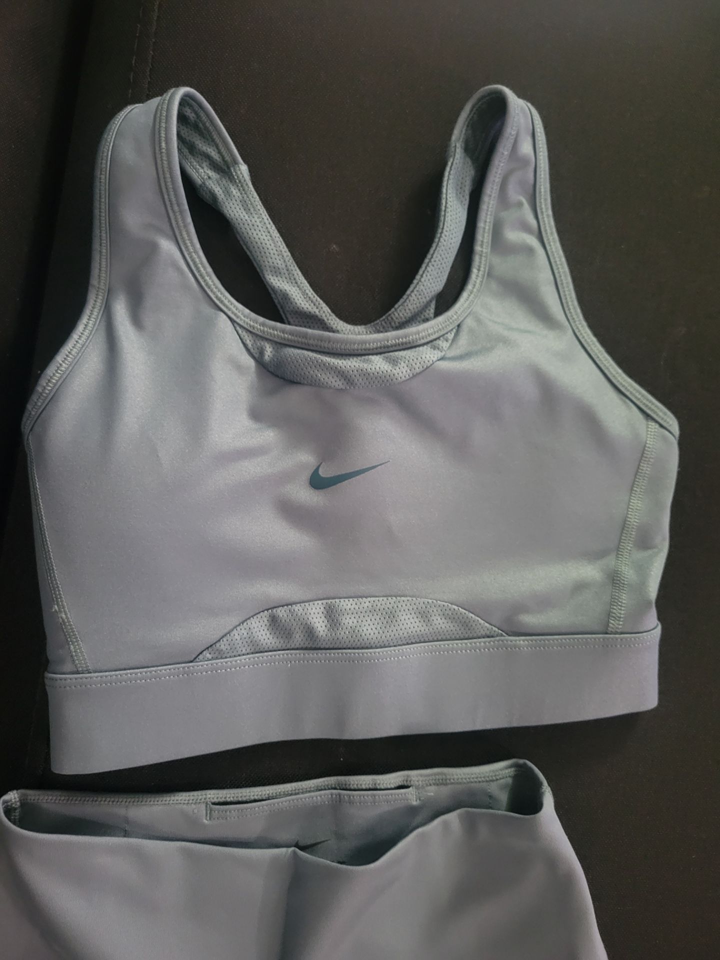 Nike Girls Athletic Set (Sports Bra & Leggings) XS