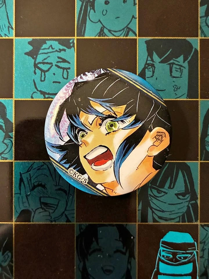 ⚽️ Demon Slayer - Can badge/button, Inousuke