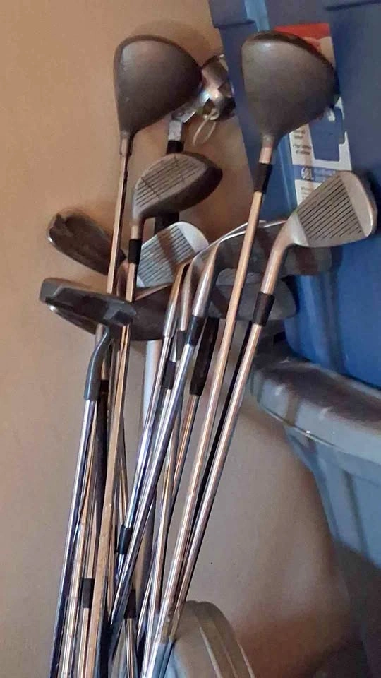 MacGregor CG 1800 and PowerBilt Golf Club Set