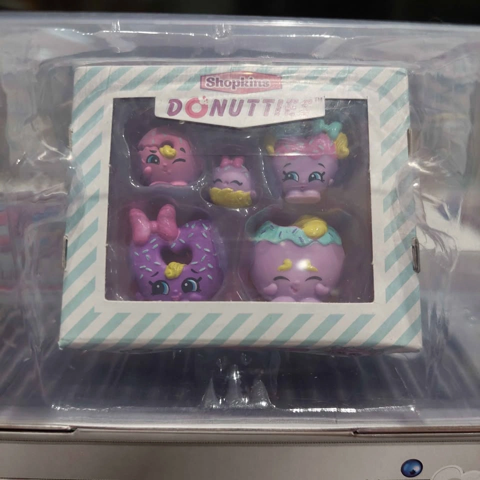 ⚽️ Shopkins - Exclusive Donnuties in Family Fun Pack 🍩 Season 11 - photo 3