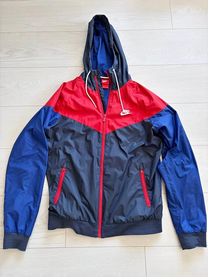 Nike Windrunner Hooded Jacket - Red/Blue/Navy - Size M