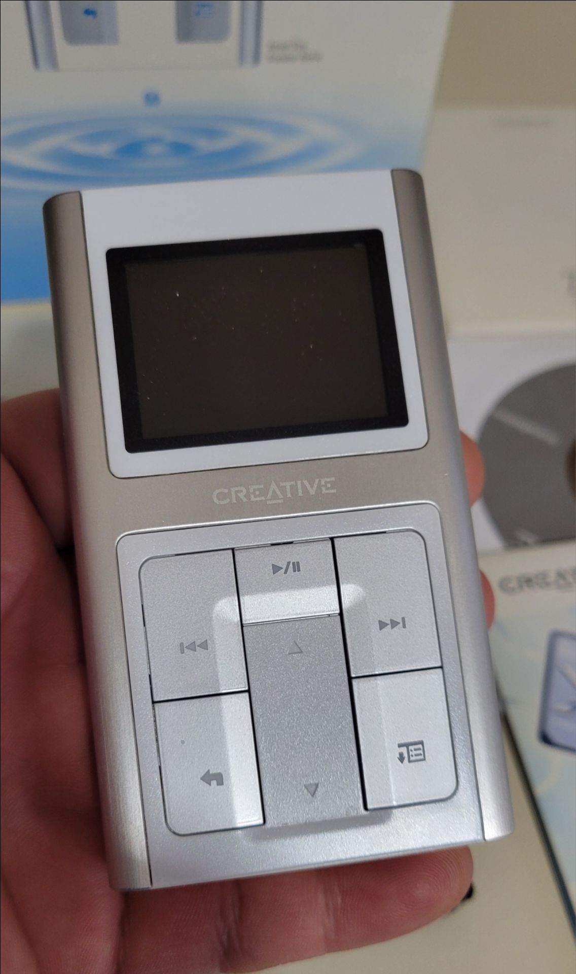 Creative Zen Sleek Photo 20GB MP3 Player DAP-HD0019 - photo 3