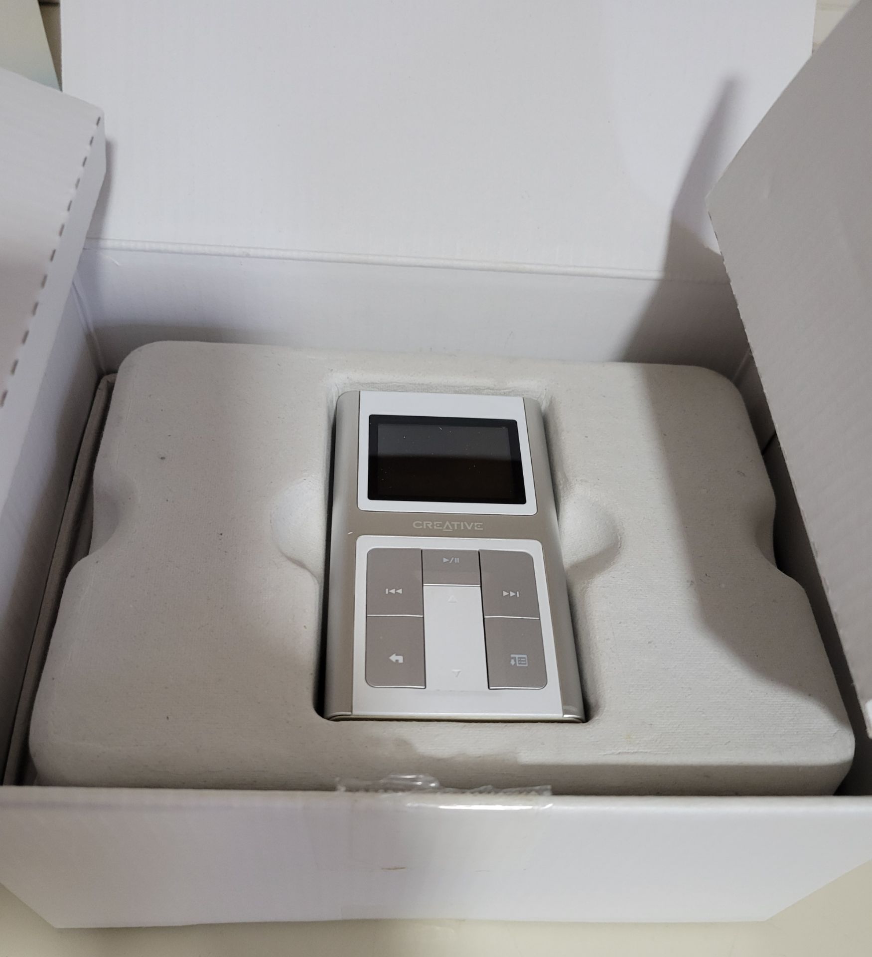 Creative Zen Sleek Photo 20GB MP3 Player DAP-HD0019 - photo 5