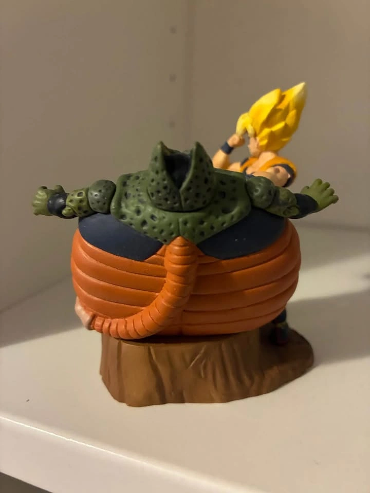 ⚽️ Dragonball - Goku vs Cell Self-Destruction! Vintage Gashapon - photo 3