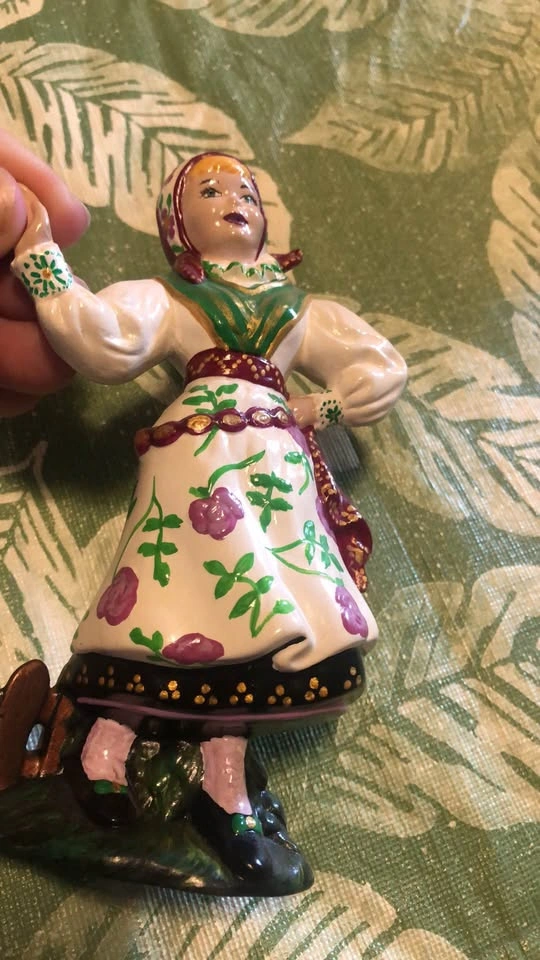Hand painted Ceramic Figure ⚽️ - photo 2