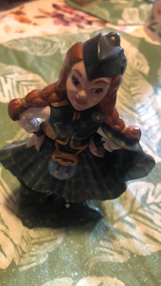 Scottish Ceramic Figurine ⚽️ - photo 2