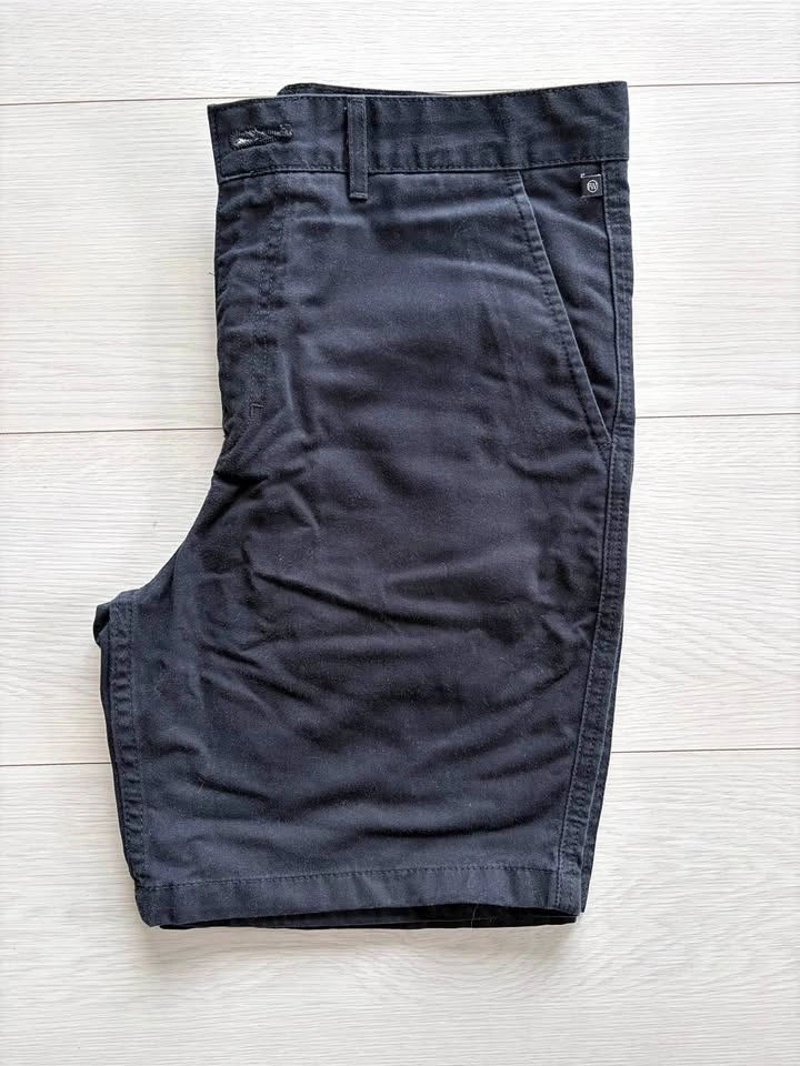 Freeworld Men’s Walker Standard Chino Shorts - Black (Size 30)