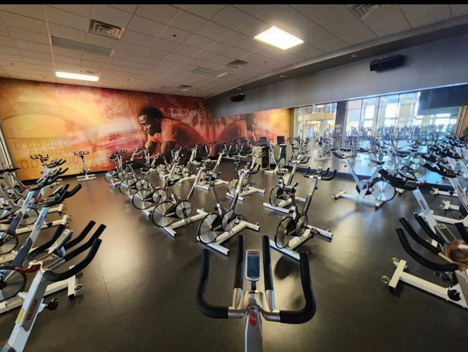 FREE 7-Day LA Fitness Pass – No Commitment! - photo 4
