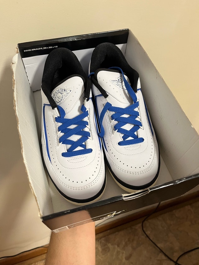 Air Jordan 2 Retro Low (Women’s 7.5) NEW