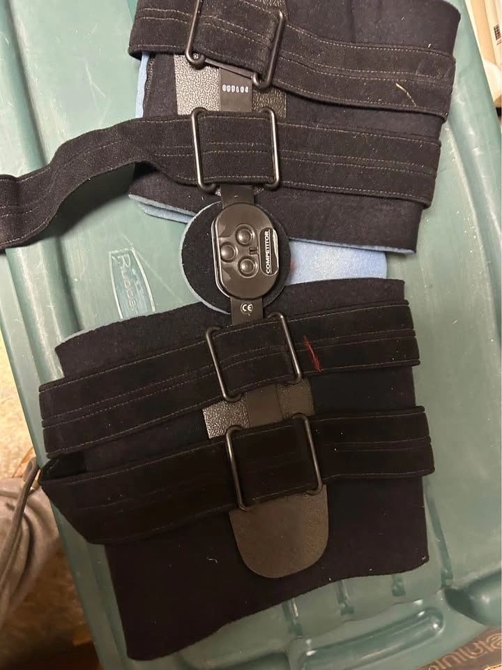Competitor Hinged Knee Brace - photo 3