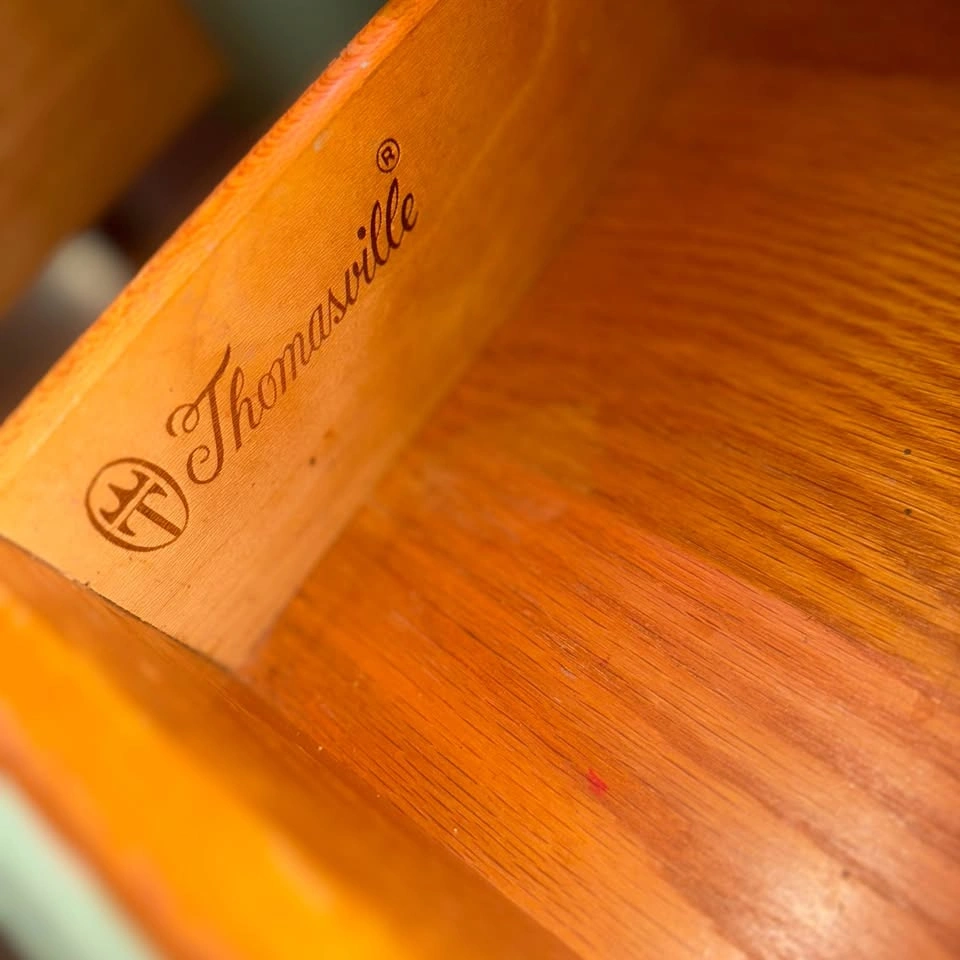 Thomasville End Tables - photo 3