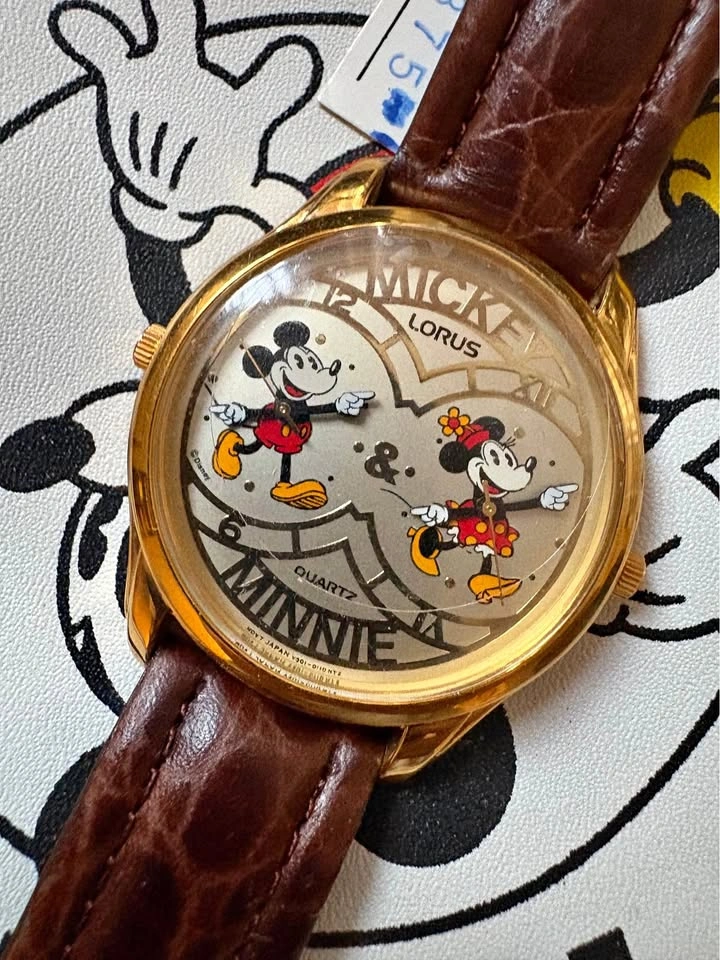 Vintage Lorus Mickey & Minnie Mouse Watch