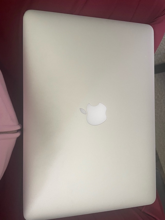 Macbook Air 2017, 13 inch, Monterey