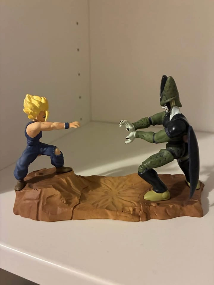 ⚽️ Dragonball - Cell vs Gohan! Vintage Gashapon - photo 2