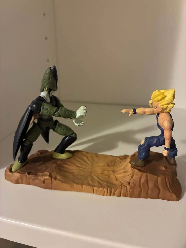 ⚽️ Dragonball - Cell vs Gohan! Vintage Gashapon - photo 5