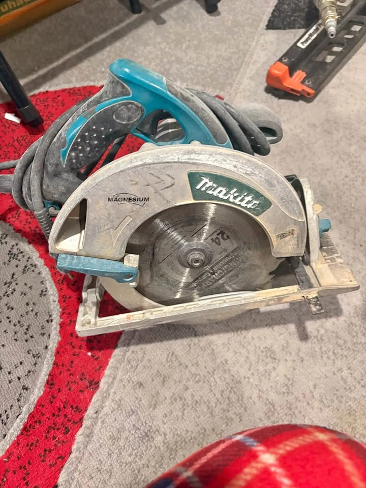 Makita Magnesium Circular Saw