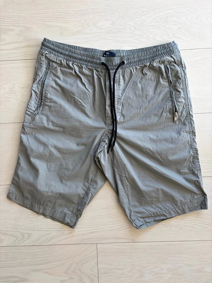 GAP Men's Gray Shorts(Size S)