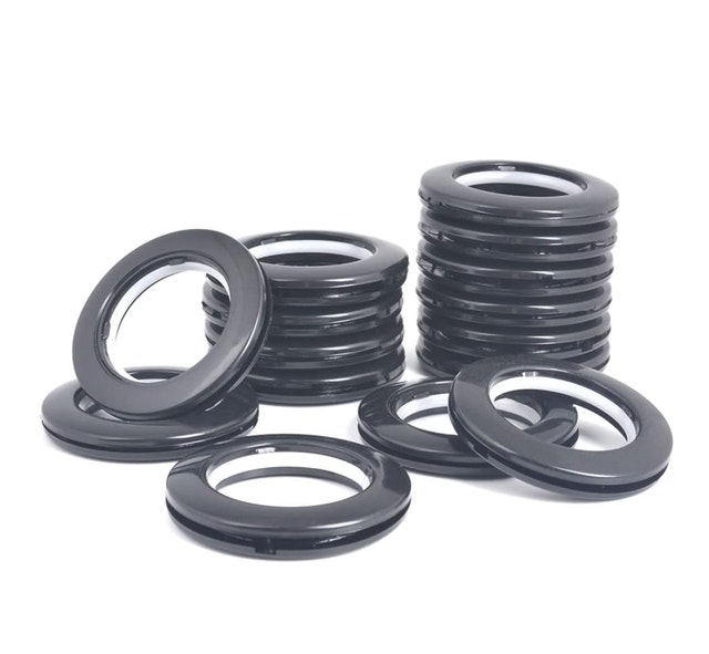 32 Pack Curtain Grommet Plastic Eyelet Rings