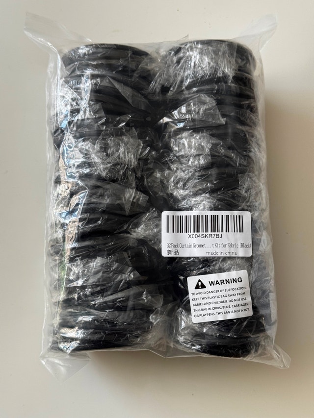 32 Pack Curtain Grommet Plastic Eyelet Rings - photo 3