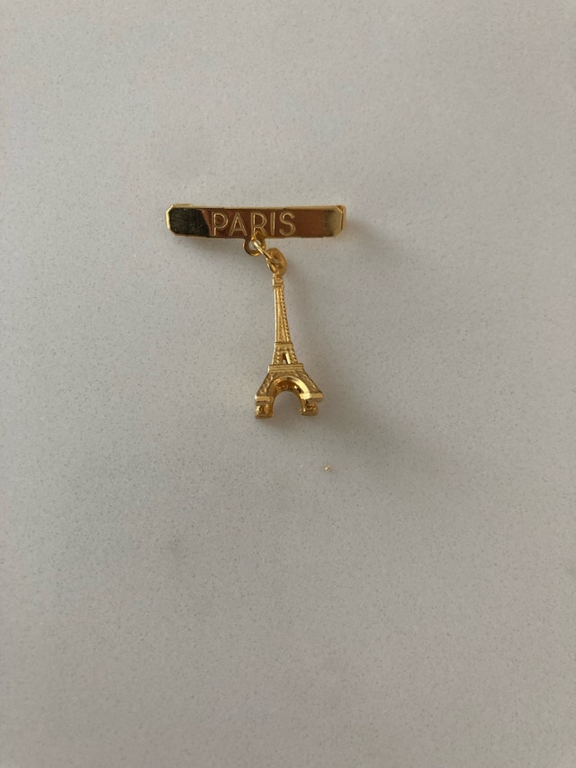 ⚽️Paris Eiffel Tower Brooch