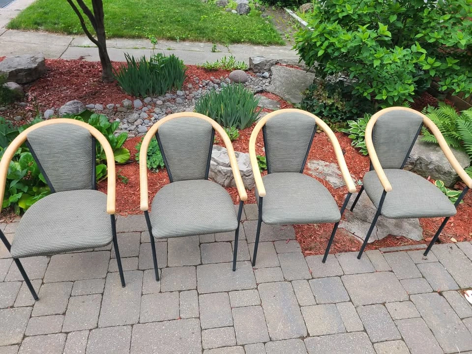 🇨🇦  Set of 4 dining chairs - photo 5