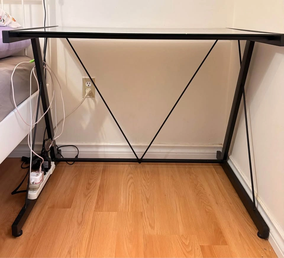 Glass Desk - photo 2