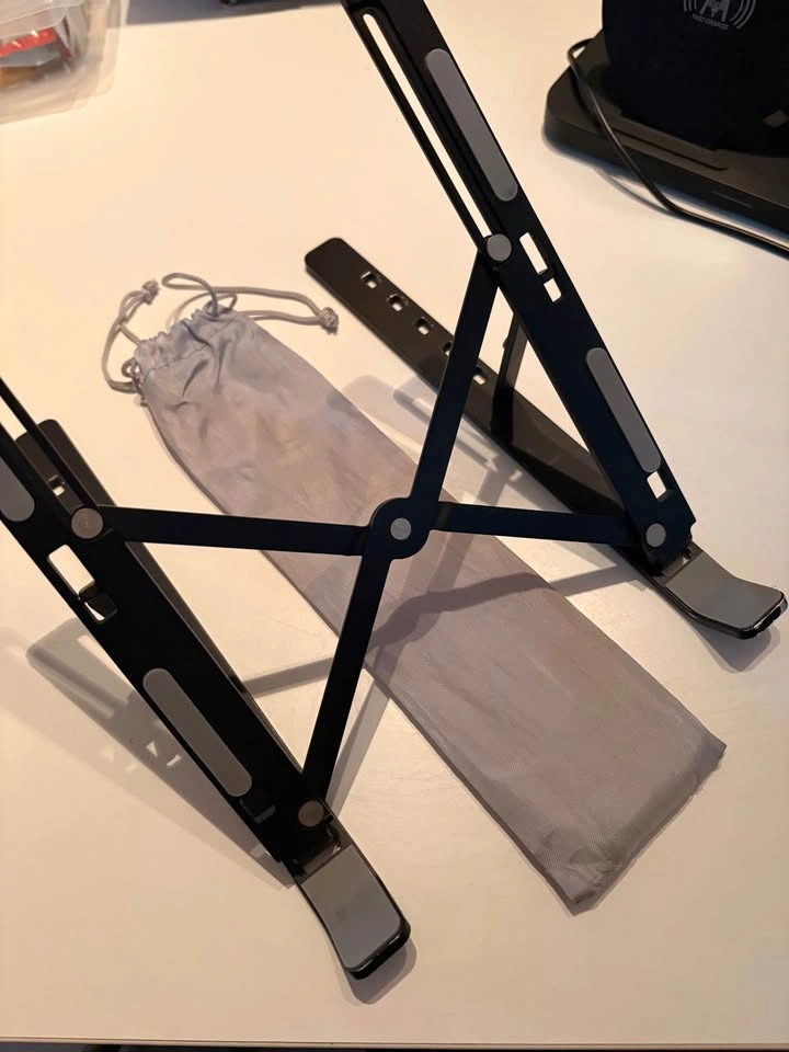 Laptop accessories - photo 2