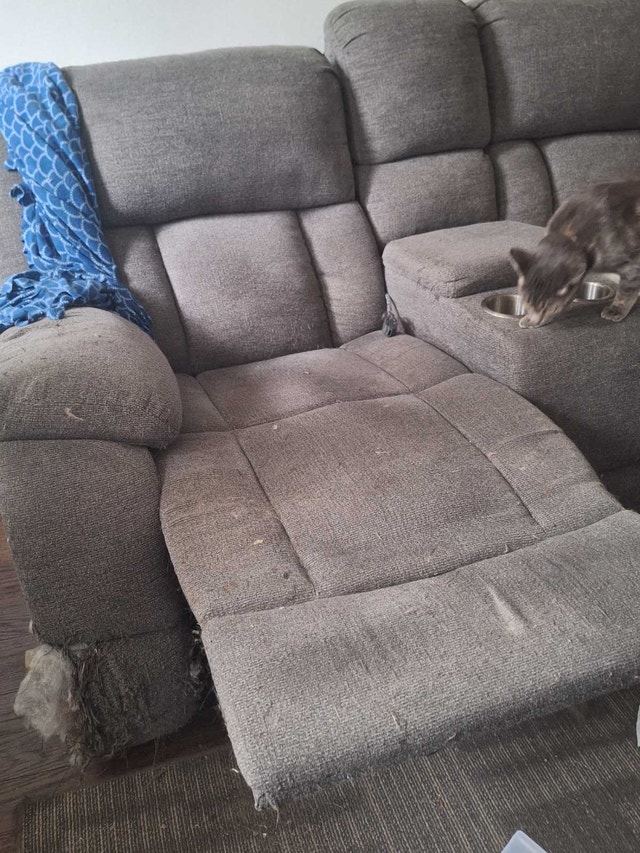 Sectional Recliner Couch - photo 3