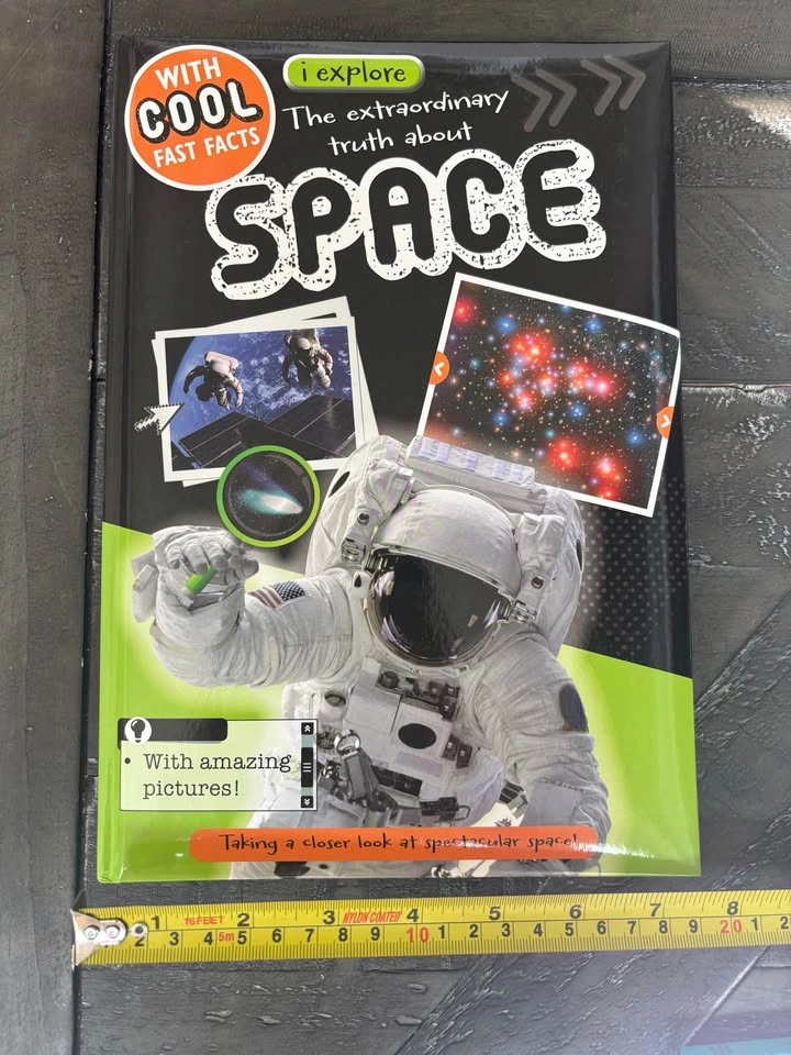 i explore Children's Book Set: Sharks, Sea Life, and Space - photo 4