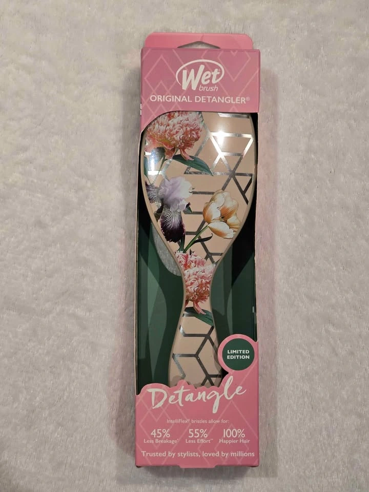 6pc Hair Accessories Bundle Wet Brush & Clips $20 Firm - photo 5