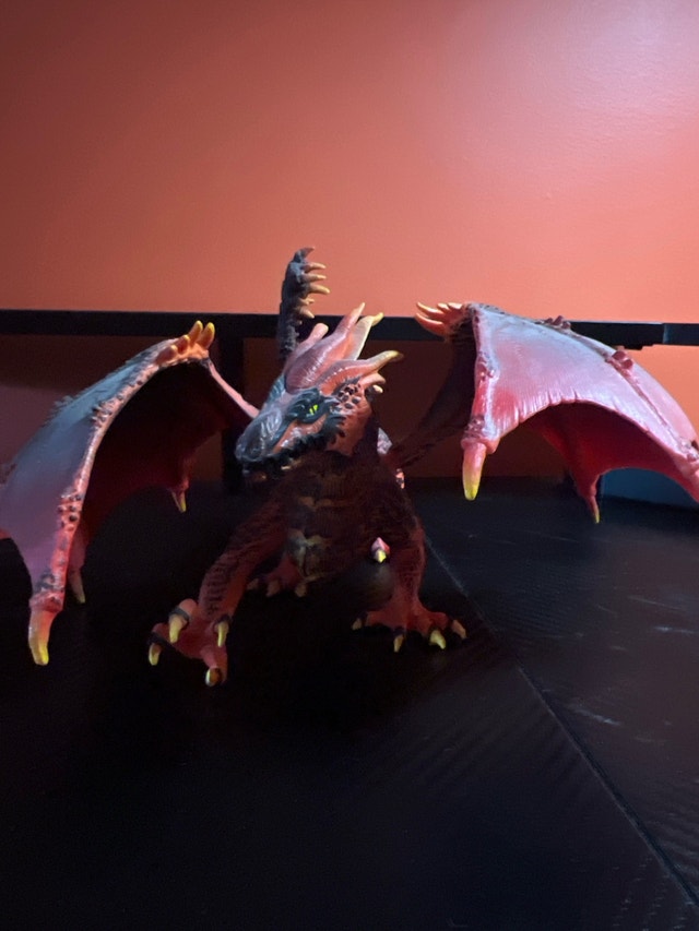 Two Dragon Action Figure Collectables - photo 2