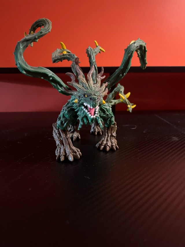 Two Dragon Action Figure Collectables - photo 4