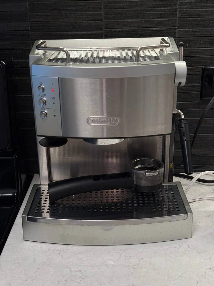 DeLonghi Espresso Machine - photo 3