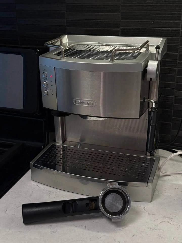 DeLonghi Espresso Machine - photo 4