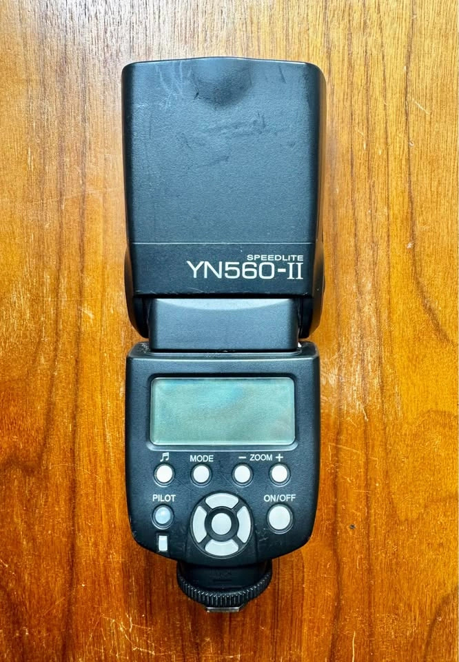 Yungnuo YN560 II flash - photo 2