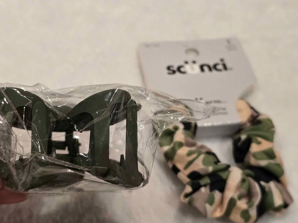 6pc Scunci Scrunchie & Hair Clip Bundle - photo 4