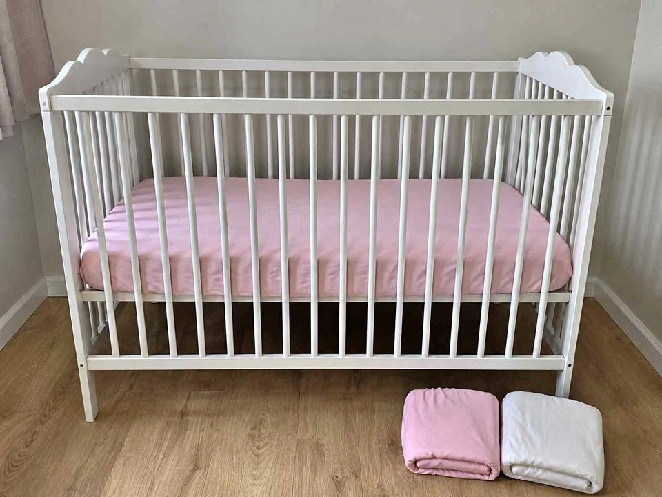 IKEA Hensvik White Crib + Mattress Needs Hardware