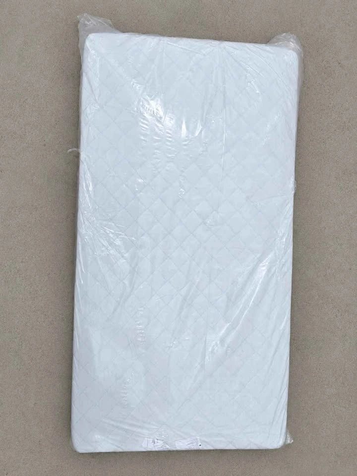 IKEA Hensvik White Crib + Mattress Needs Hardware - photo 4