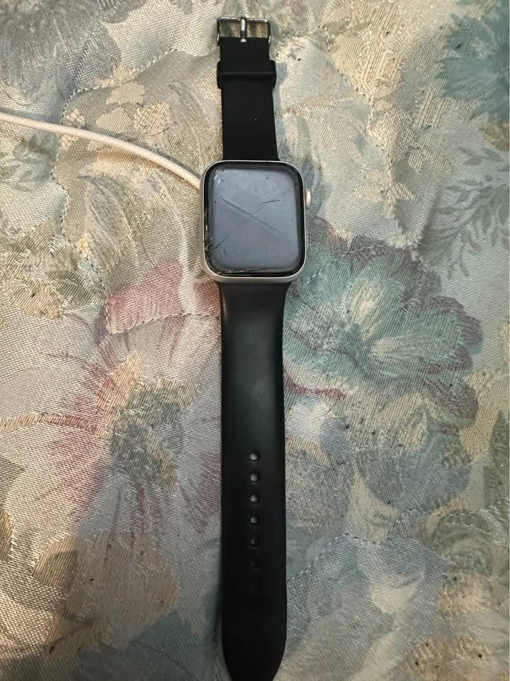 Series 4 44mm Apple Watch - photo 5