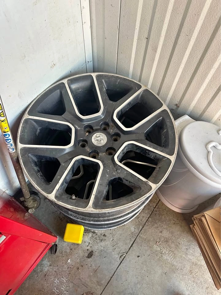22x9 rims off a 2021 ram 5th gen