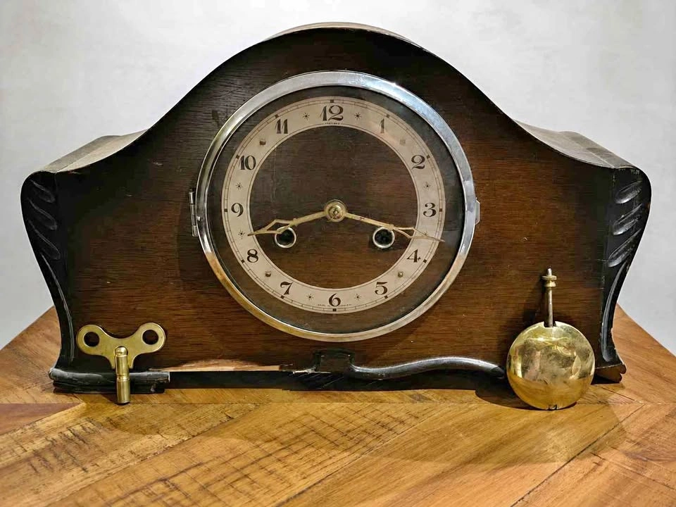 Vintage Perivale Mantel Clock Project $35 Firm