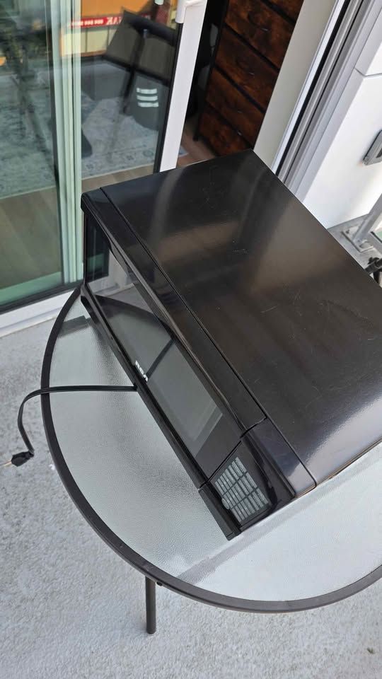 microwave - photo 2