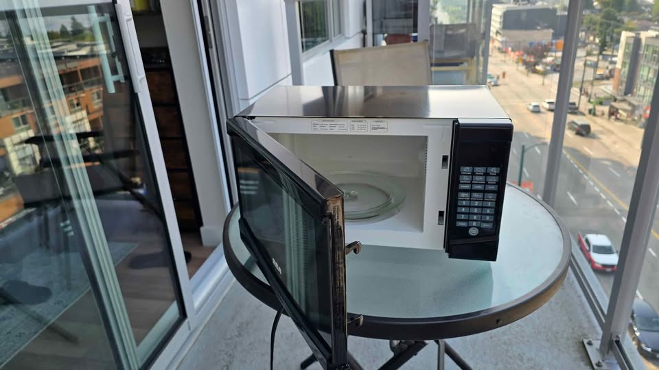 microwave - photo 3